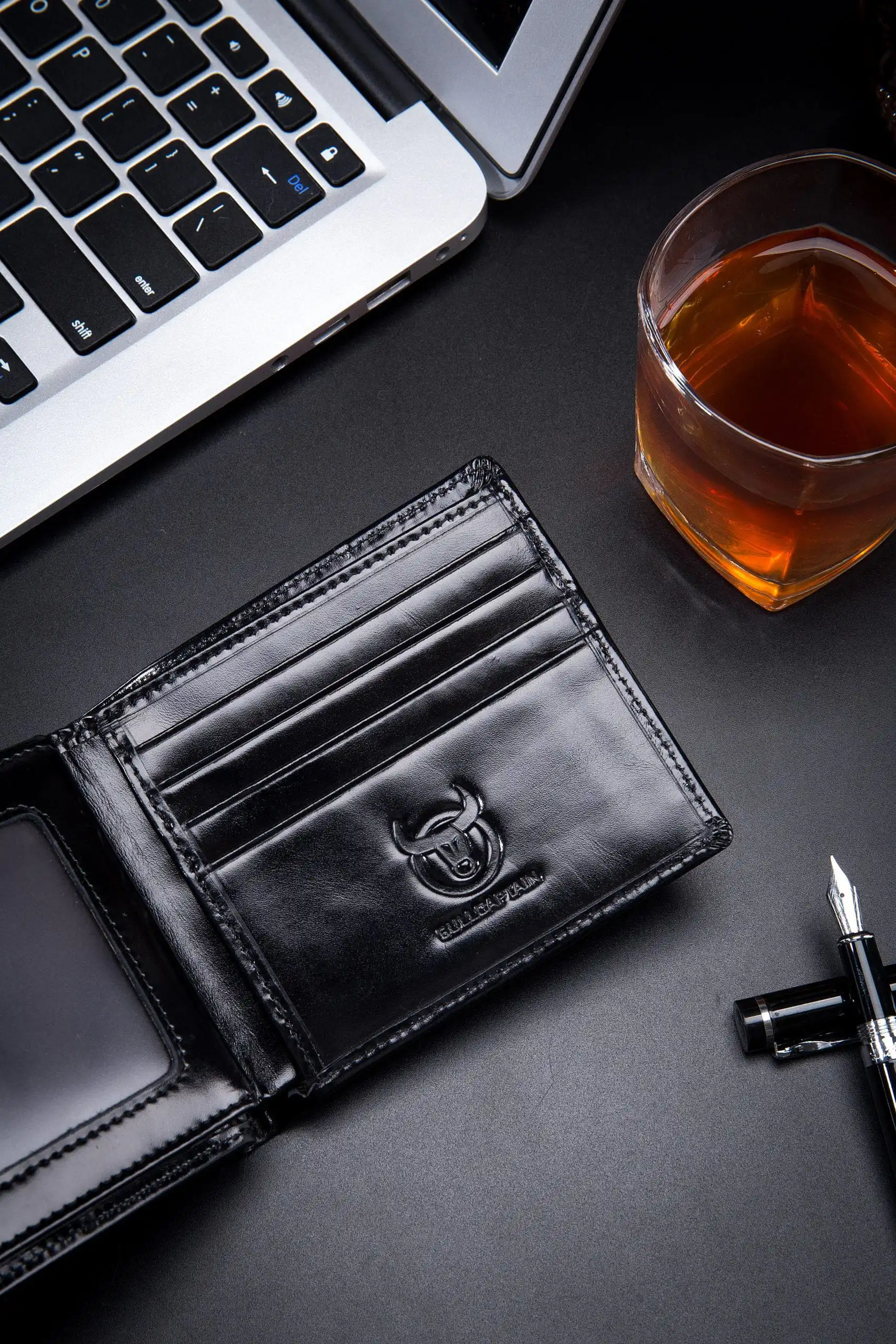 Δερμάτινο πορτοφόλι Bull Captain QB0203-H μαύρο