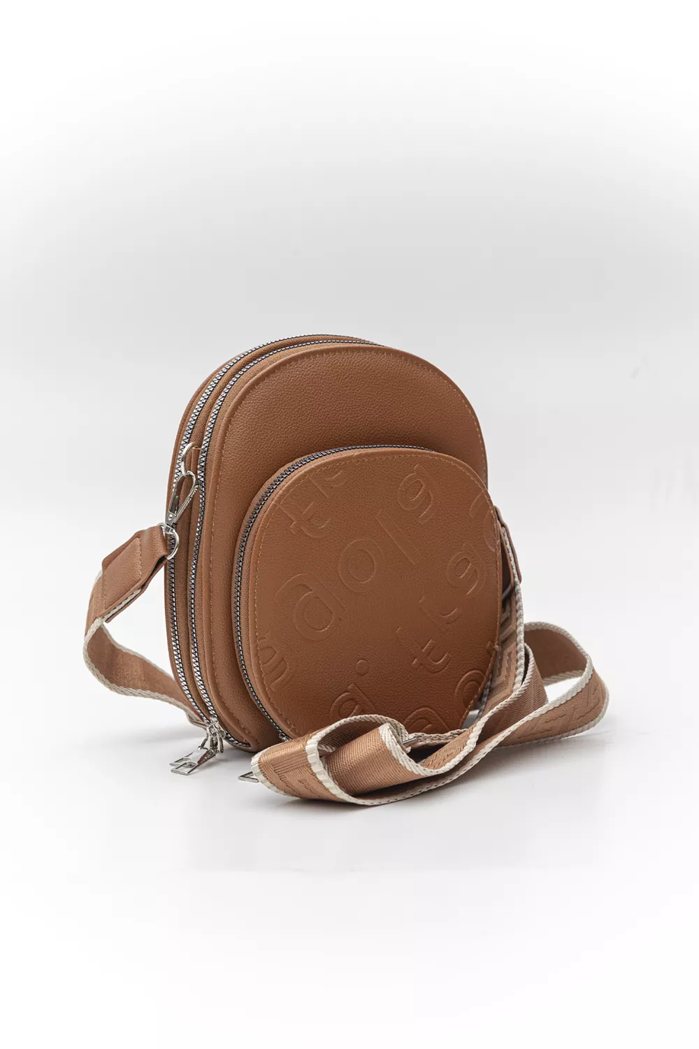 Χιαστί τριθέσιο τσαντάκι με ιμάντα οβάλ