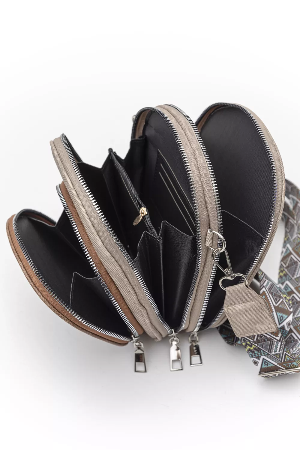 Χιαστί τριθέσιο τσαντάκι με ιμάντα οβάλ