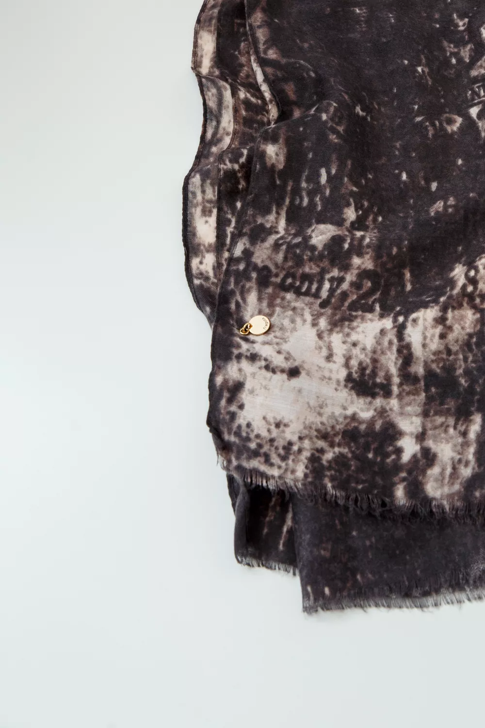 Ελαφριά πασμίνα ιδανική για Φθινόπωρο και Χειμώνα