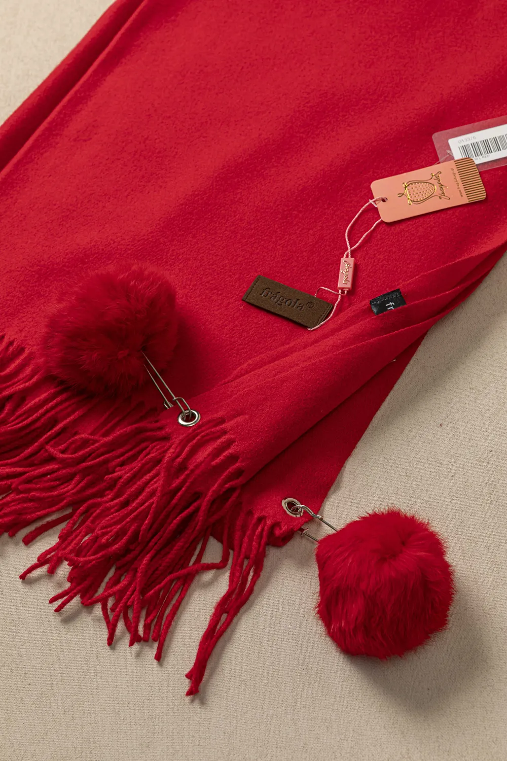 Πασμίνα με μεγάλα Pom pom Πασμίνα με μεγάλα Pom pom