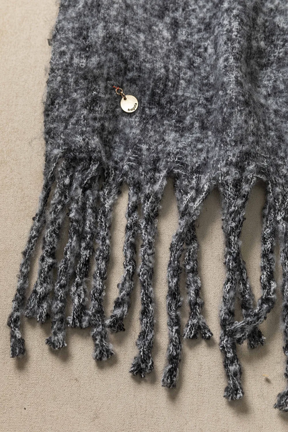 Μπουκλέ πασμίνα-κουβέρτα Μπουκλέ πασμίνα-κουβέρτα