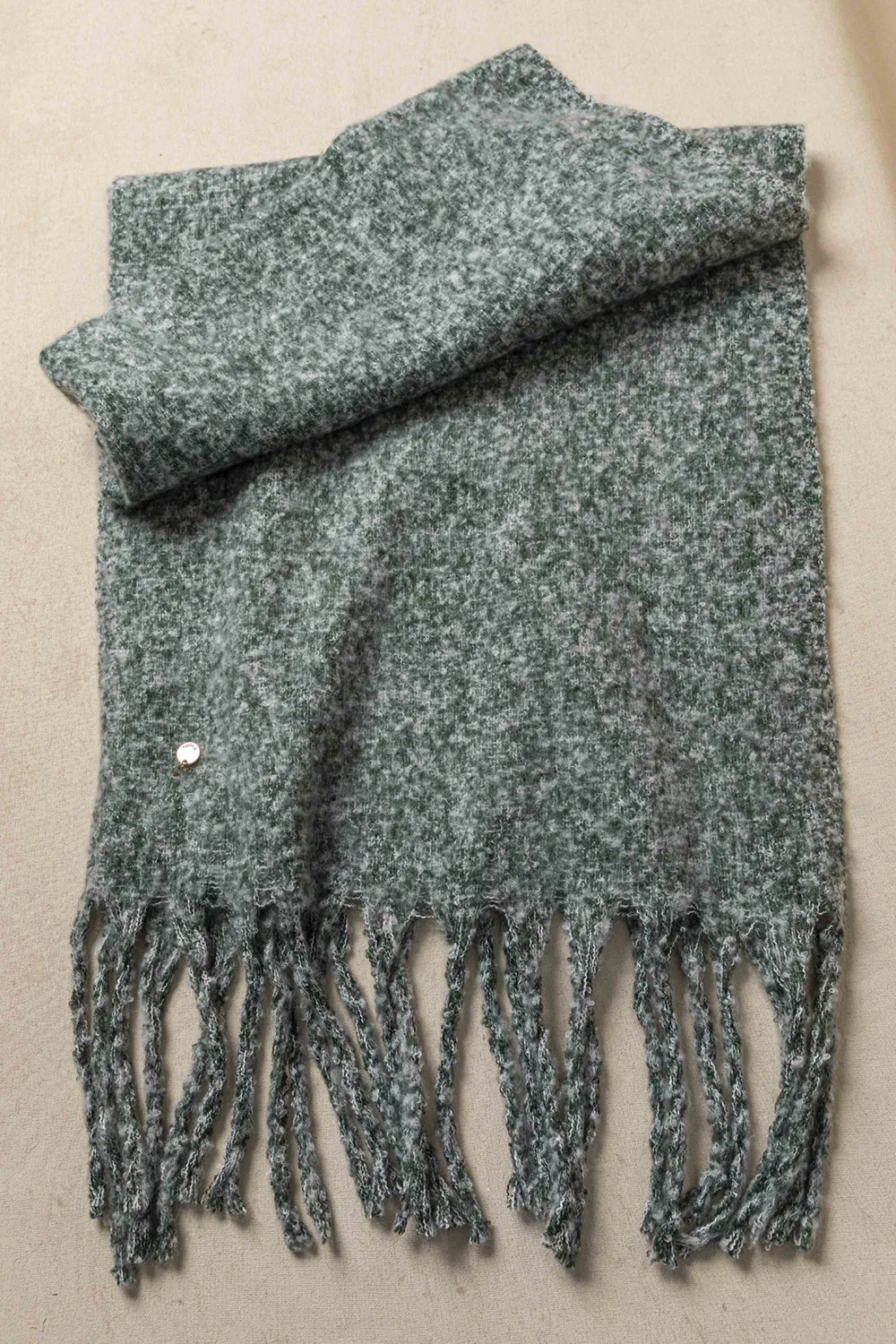 Μπουκλέ πασμίνα-κουβέρτα Μπουκλέ πασμίνα-κουβέρτα