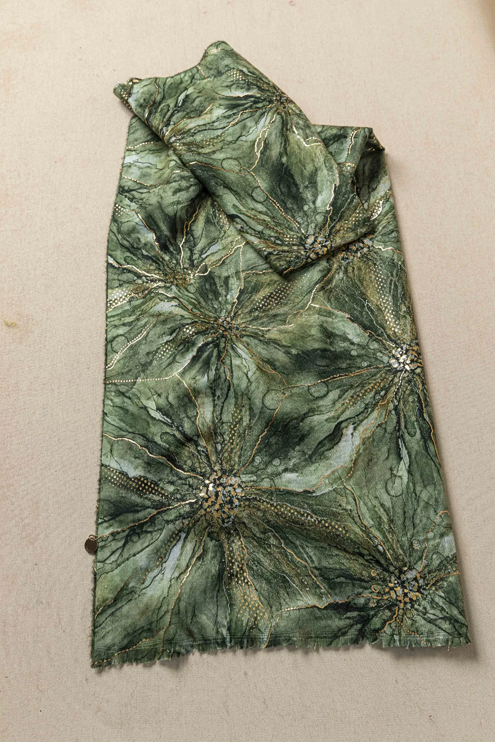 Πασμίνα με συμπαγή φλατ πλέξη