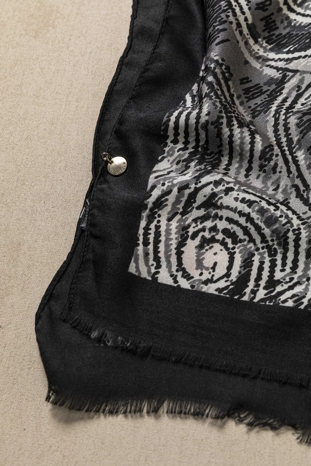 Φίνες γραμμές και ανάλαφρη υφή