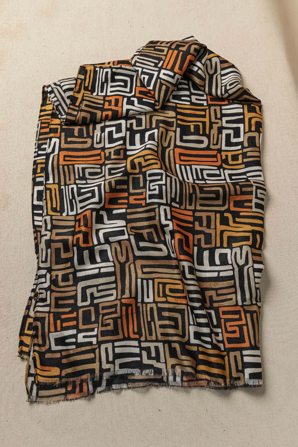 Πασμίνα με συμπαγή φλατ πλέξη Πασμίνα με συμπαγή φλατ πλέξη