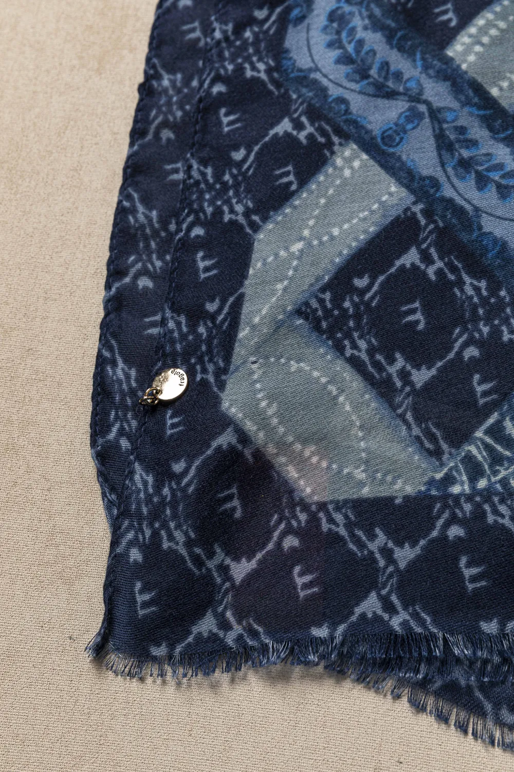 Φίνες γραμμές και ανάλαφρη υφή