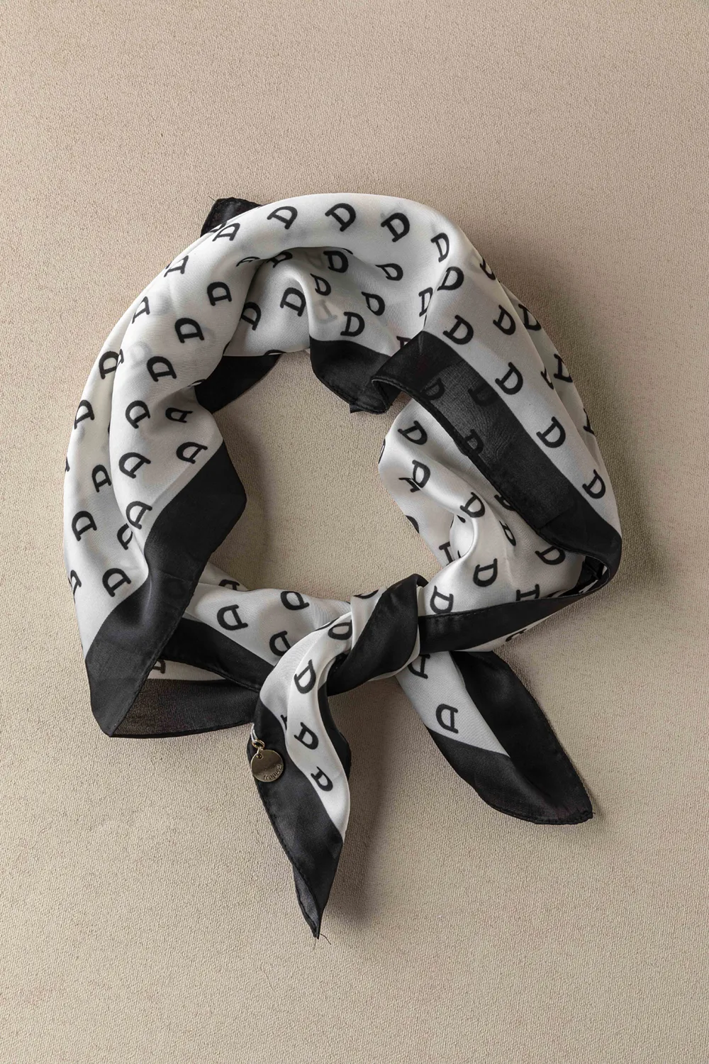 Φουλάρι SC366