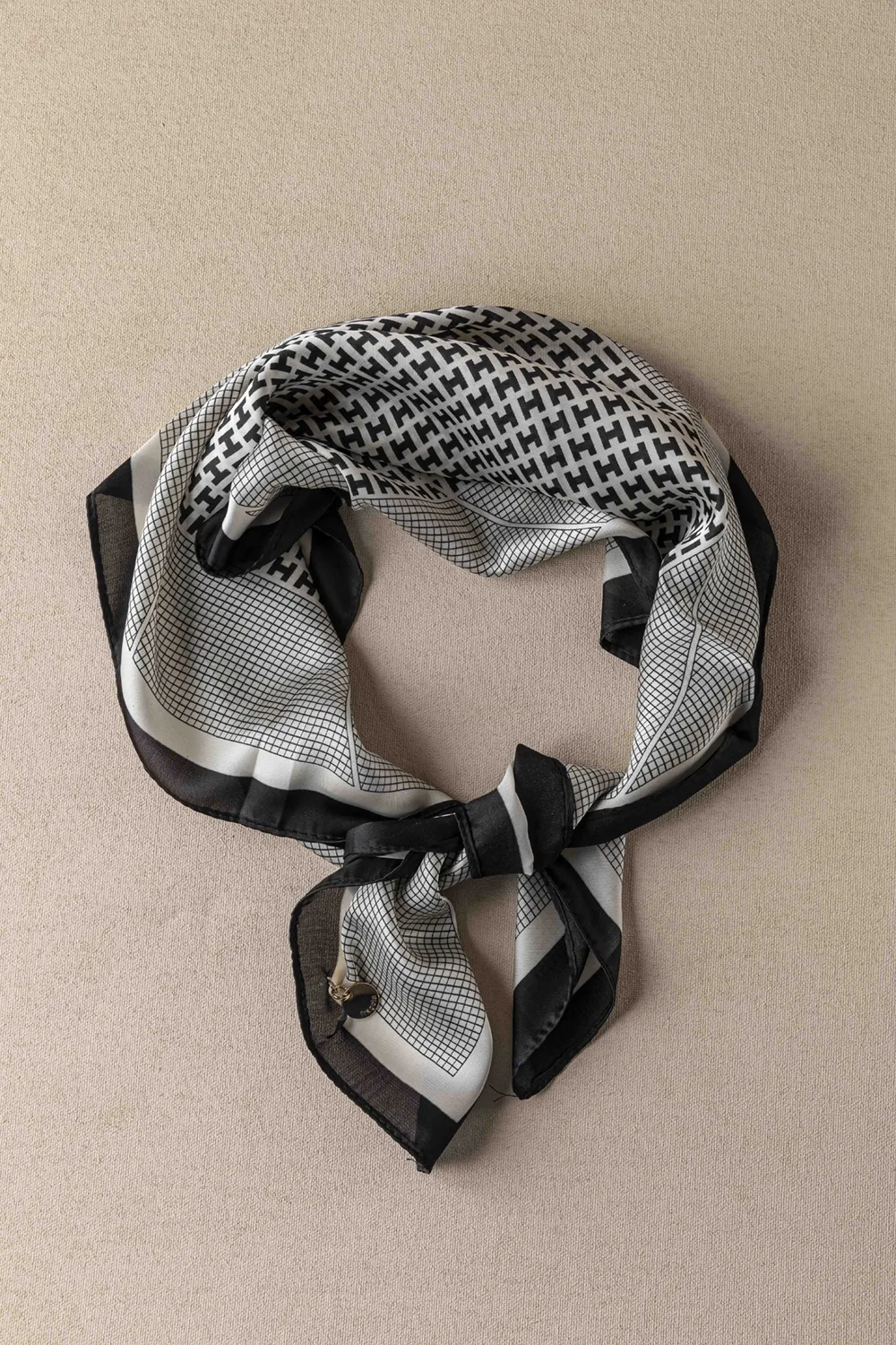 Φουλάρι SC370