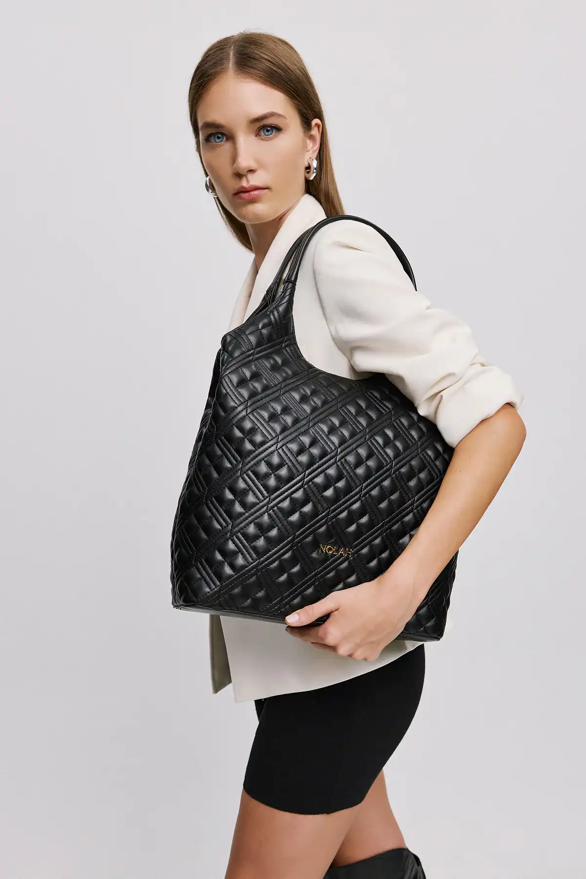 Susan Black Light Gold