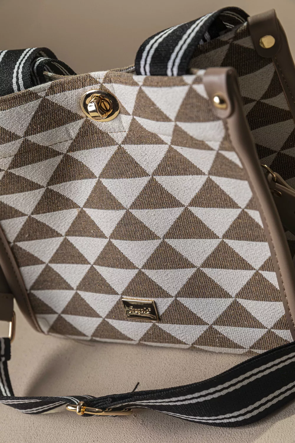 Μικρή tote υφασμάτινη τσάντα