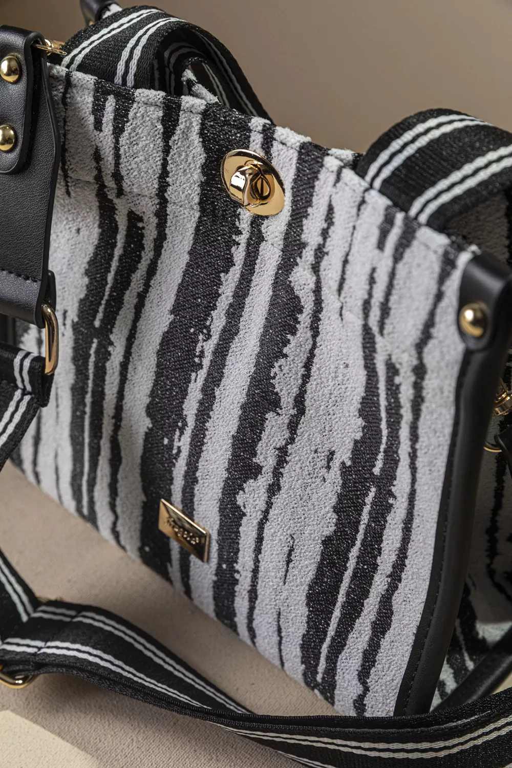 Μικρή tote υφασμάτινη τσάντα