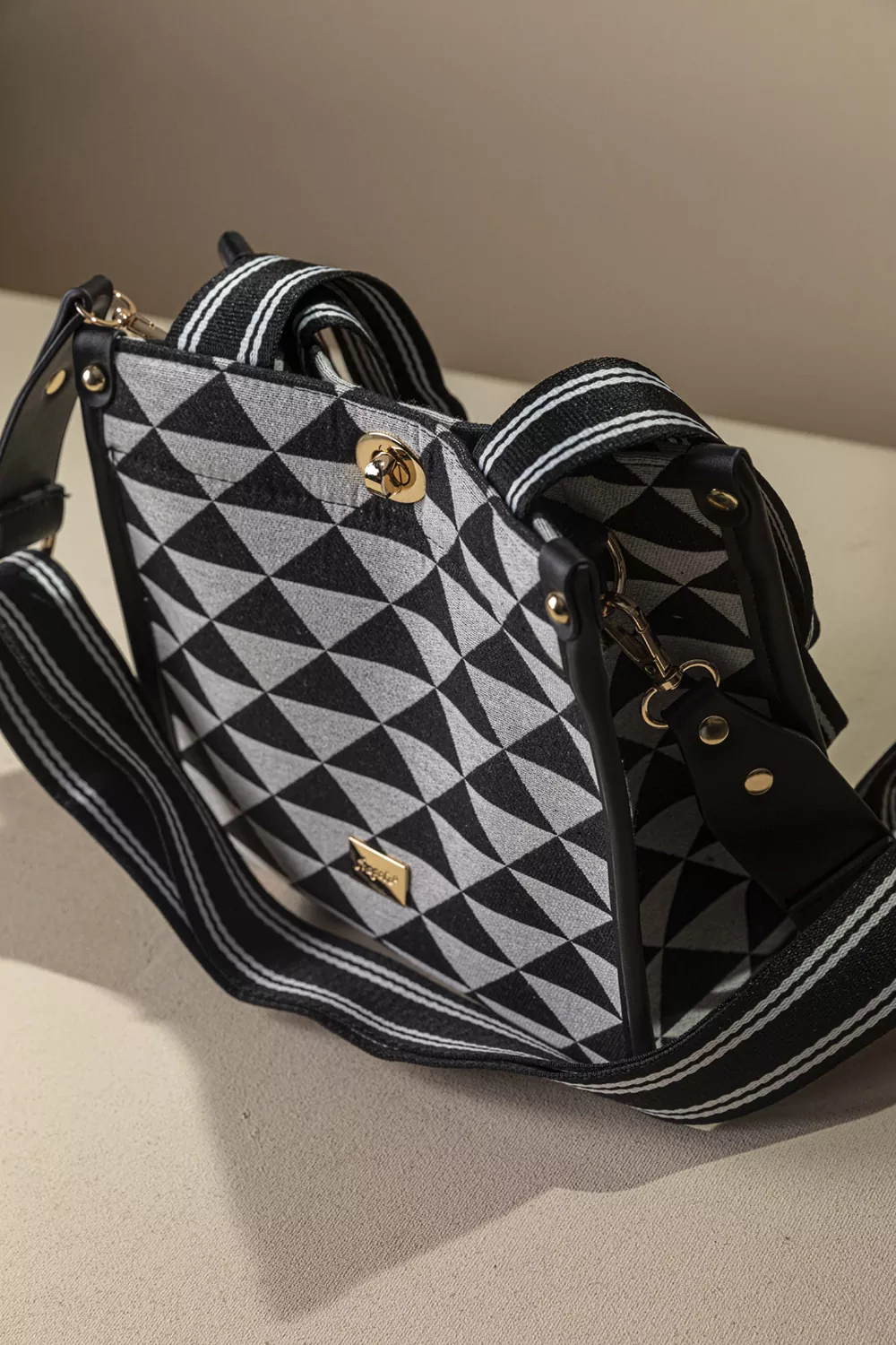 Μικρή tote υφασμάτινη τσάντα