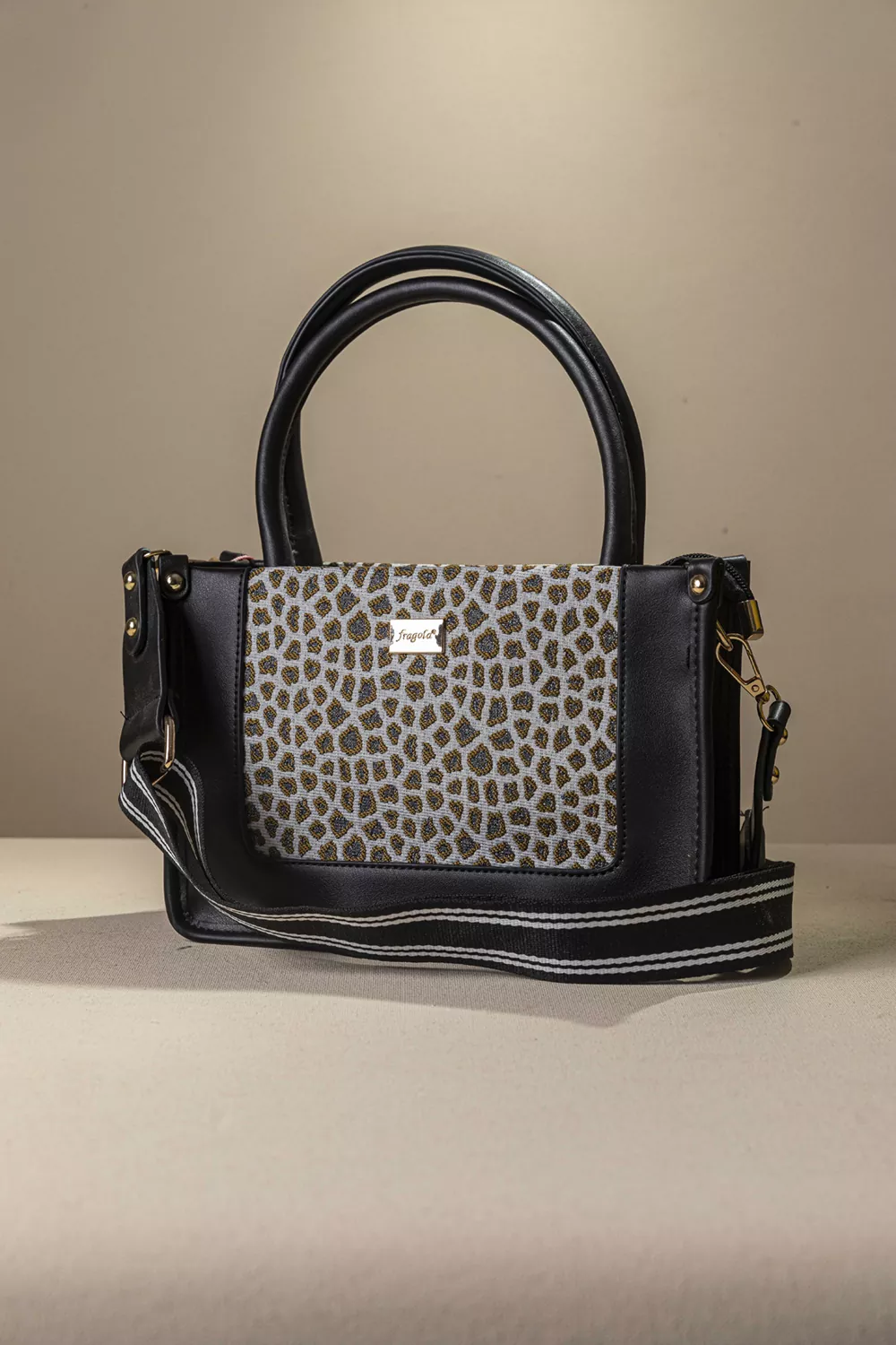 Τετράγωνη υφασμάτινη τσάντα