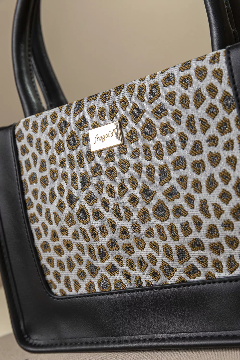 Τετράγωνη υφασμάτινη τσάντα