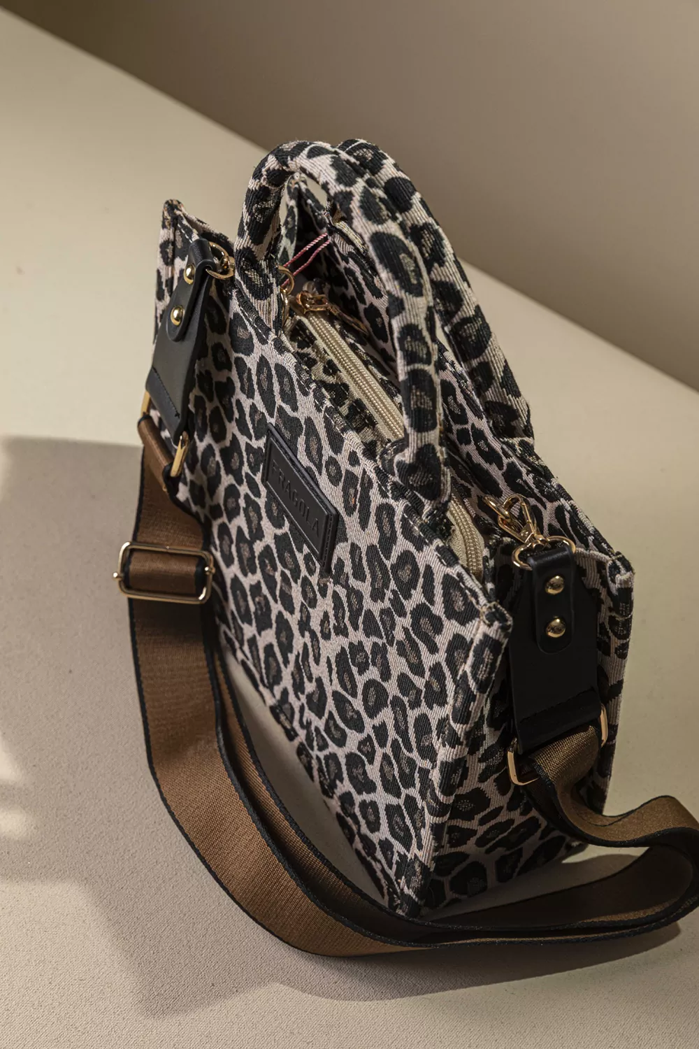 Μεσαία υφασμάτινη Tote Bag