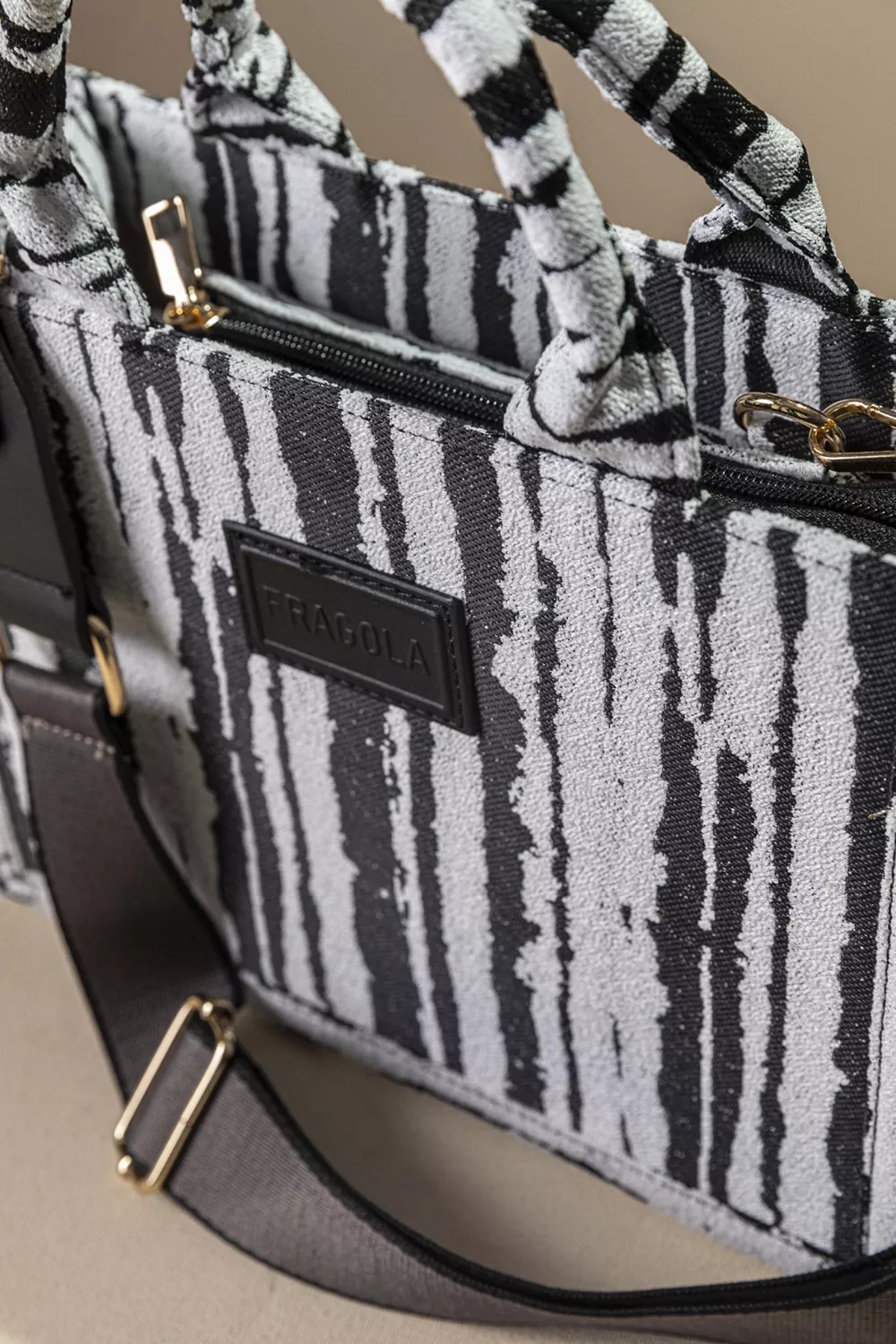 Μεσαία υφασμάτινη Tote Bag