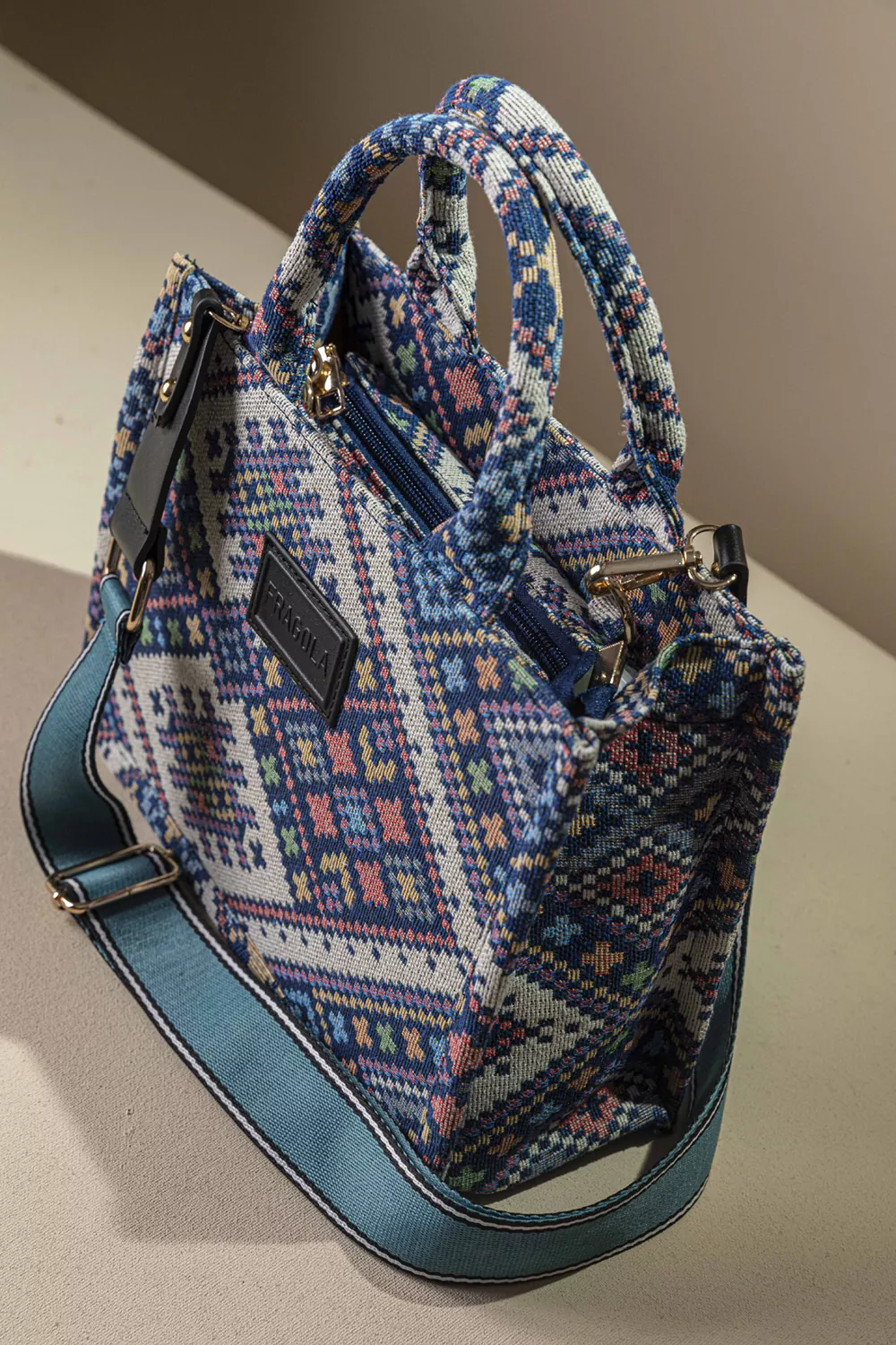 Μεσαία υφασμάτινη Tote Bag