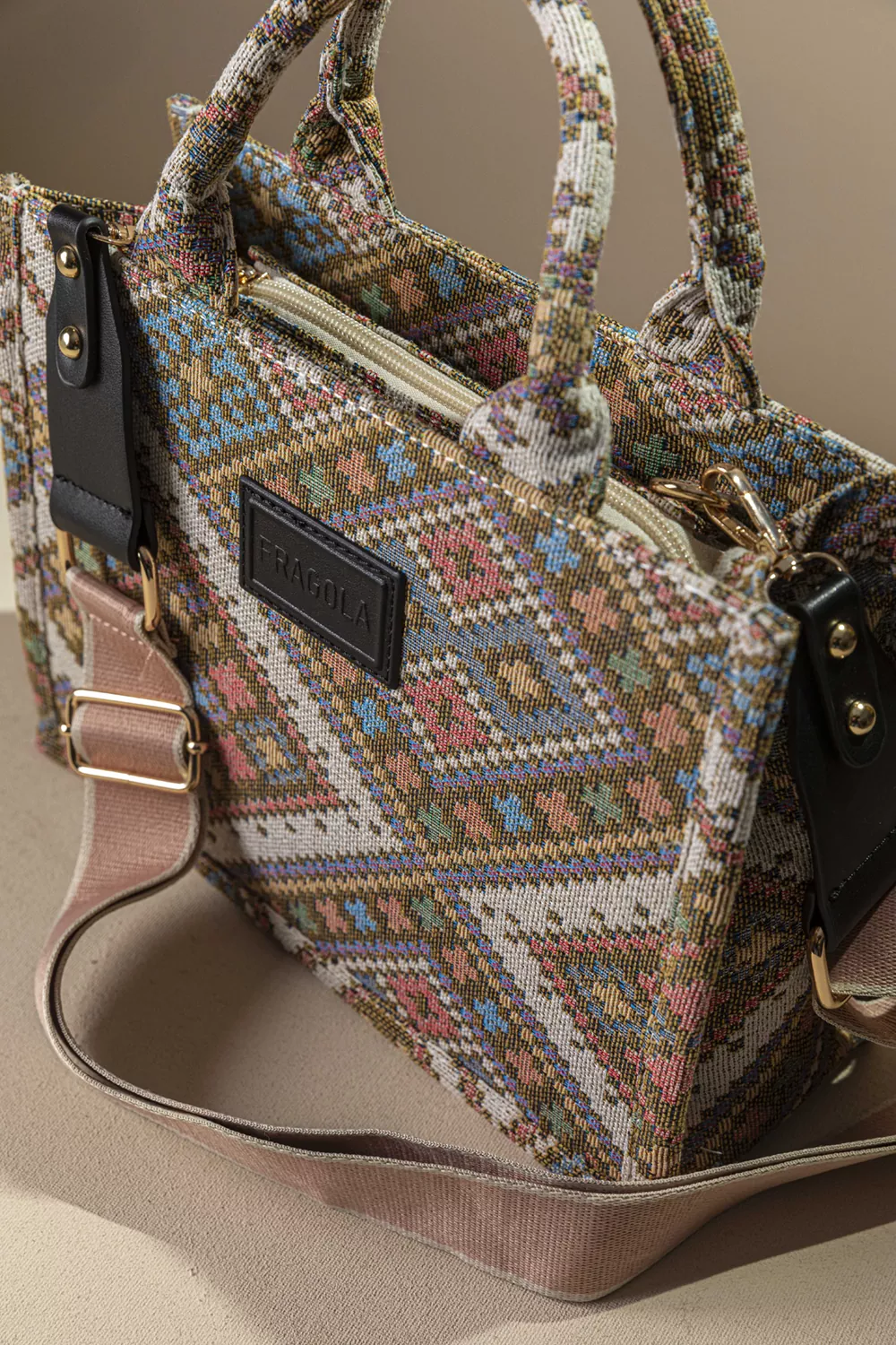 Μεσαία υφασμάτινη Tote Bag