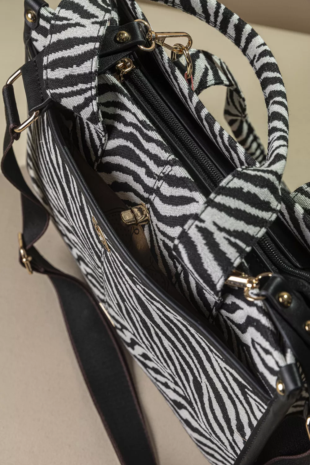 Μοντέρνα υφασμάτινη Tote bag