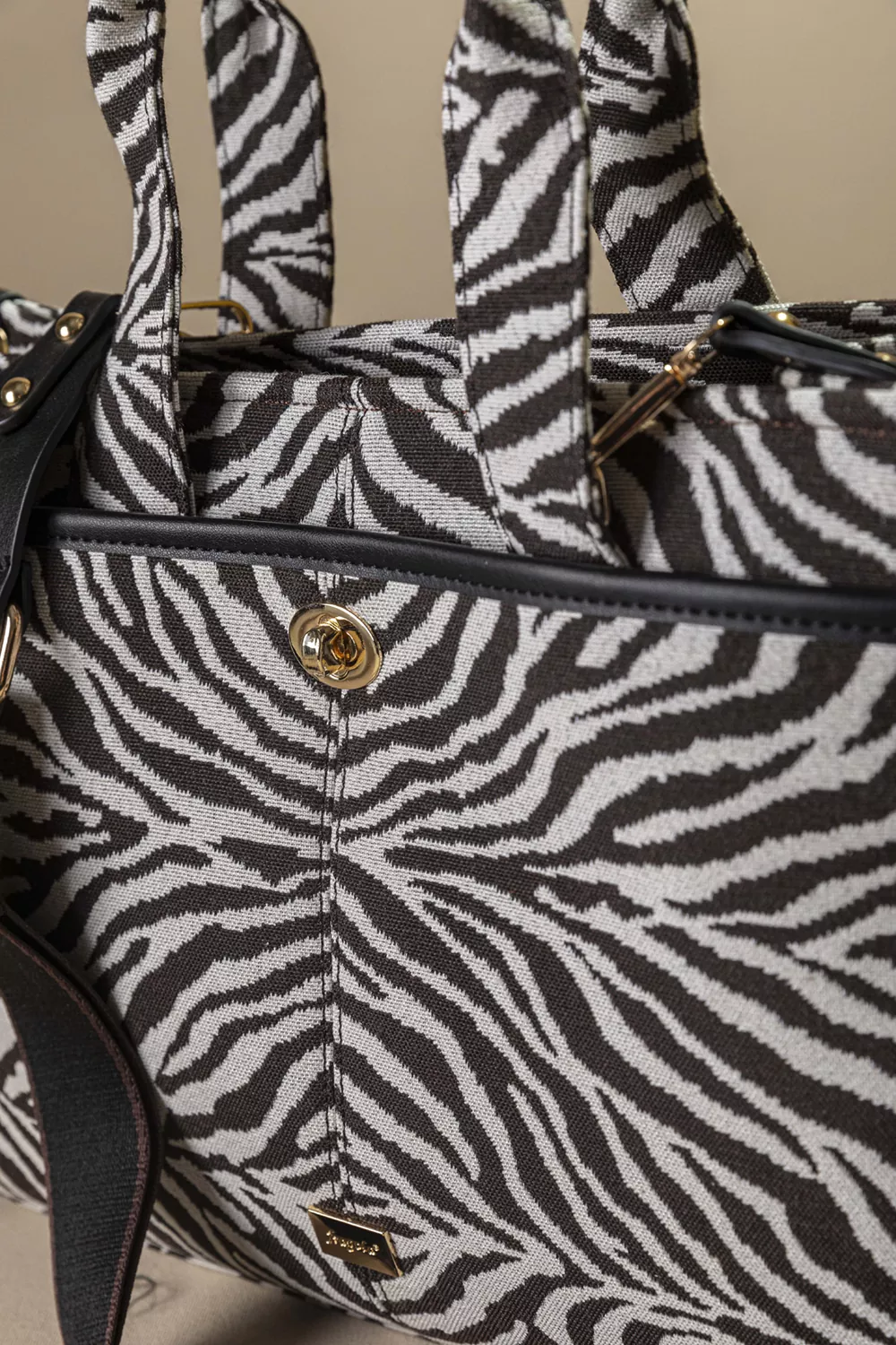 Μοντέρνα υφασμάτινη Tote bag