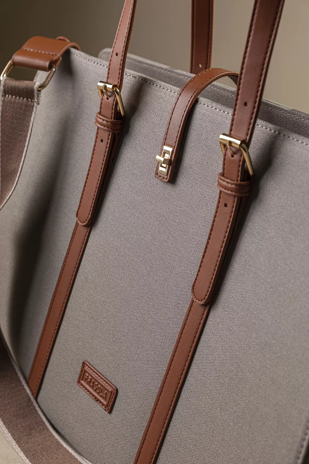 Επαγγελματική τριθέσια τσάντα