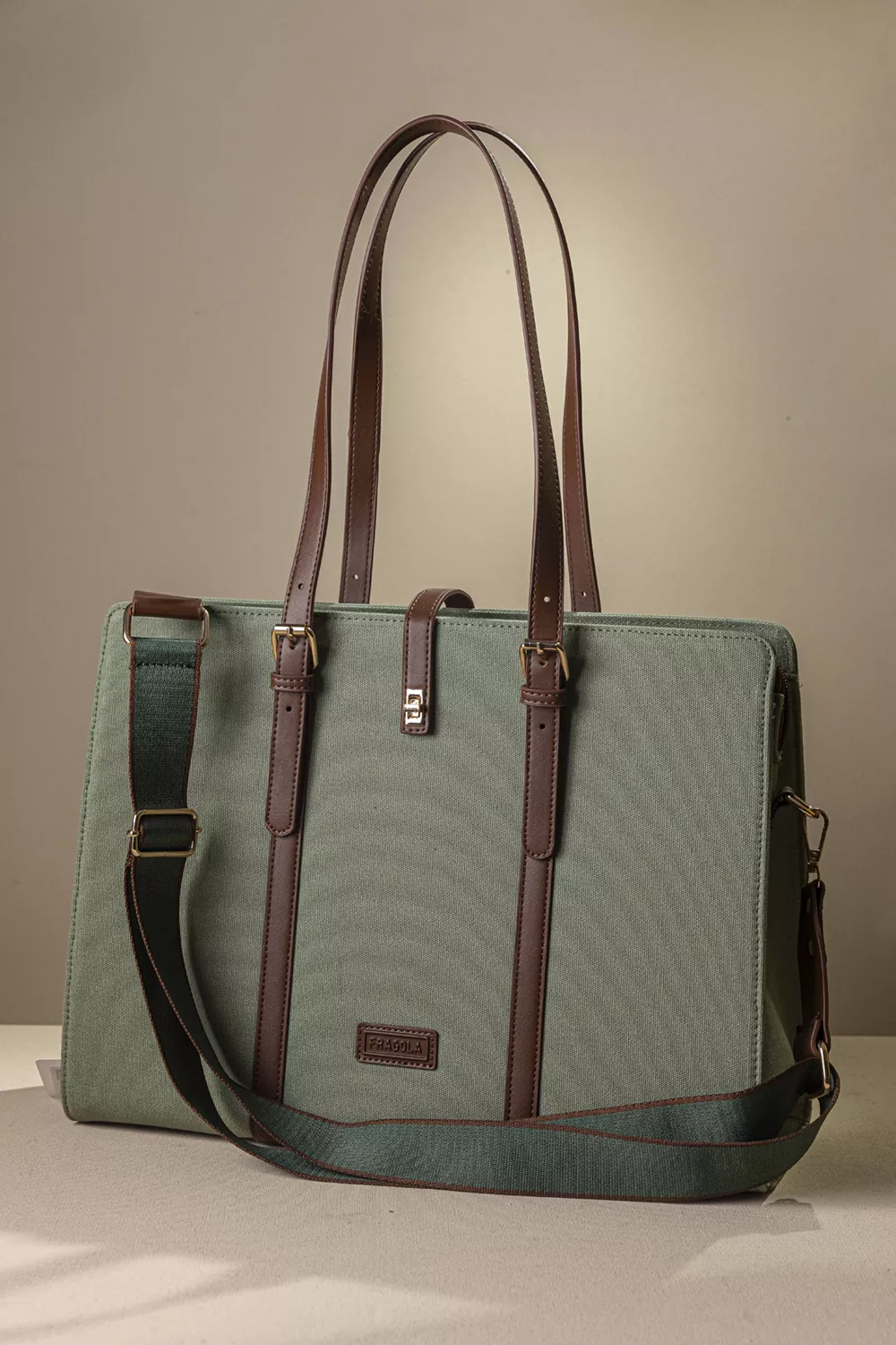 Επαγγελματική τριθέσια τσάντα