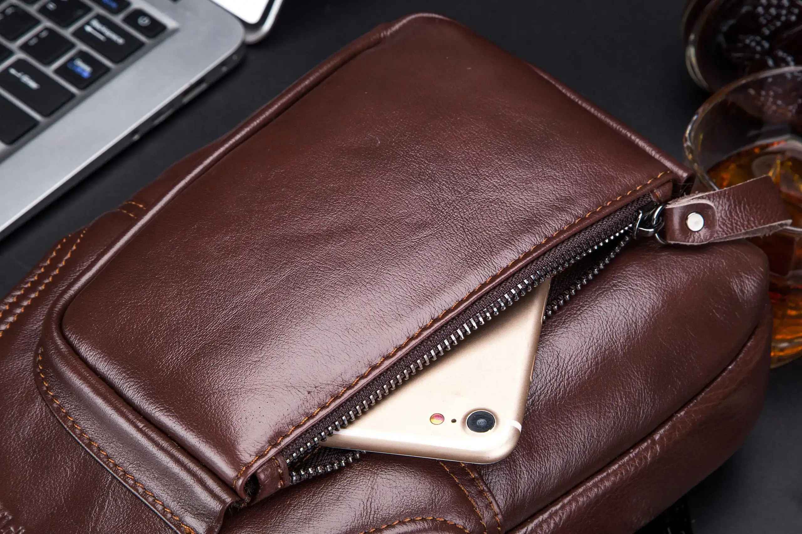 Δερμάτινο τσαντάκι body Bull Captain XB 086 καφέ