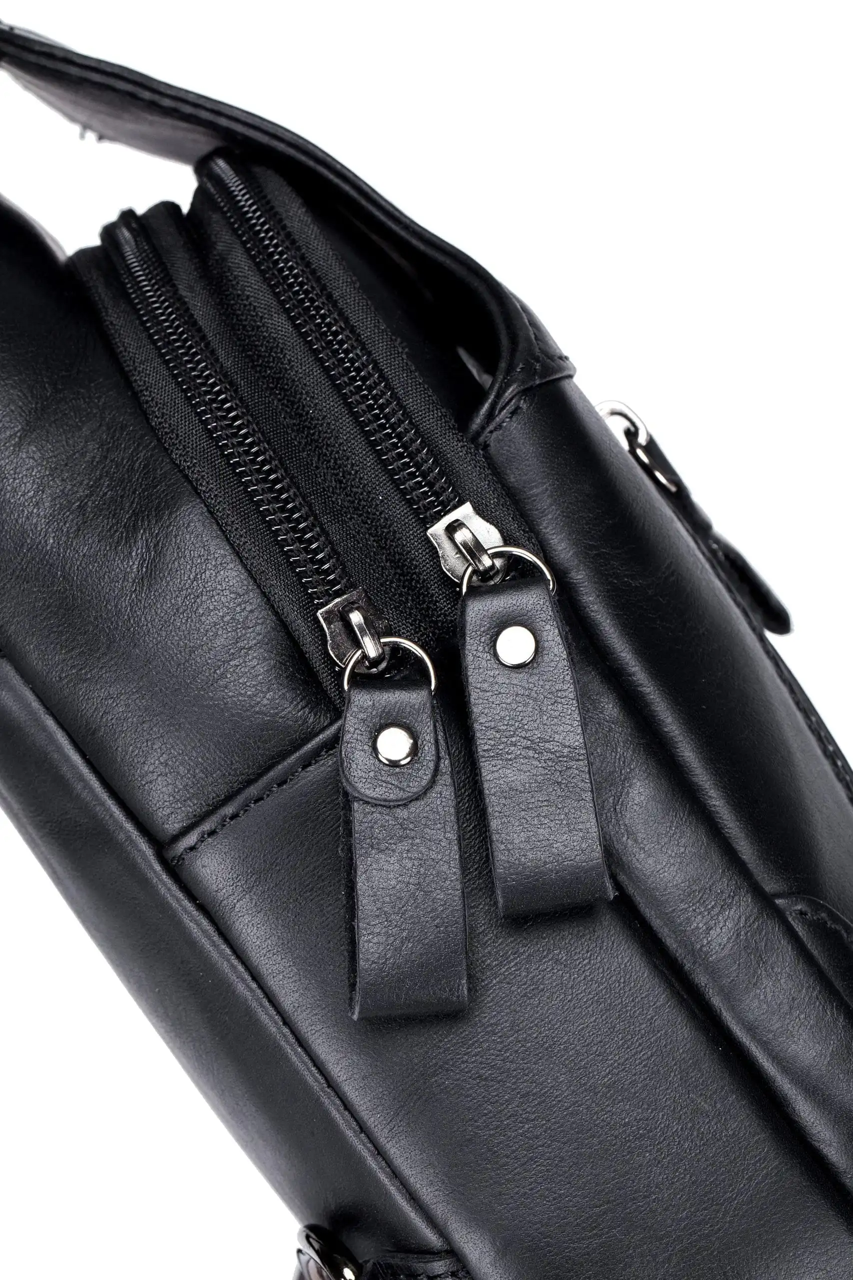 Δερμάτινο τσαντάκι body Bull Captain XB 095 μαύρο