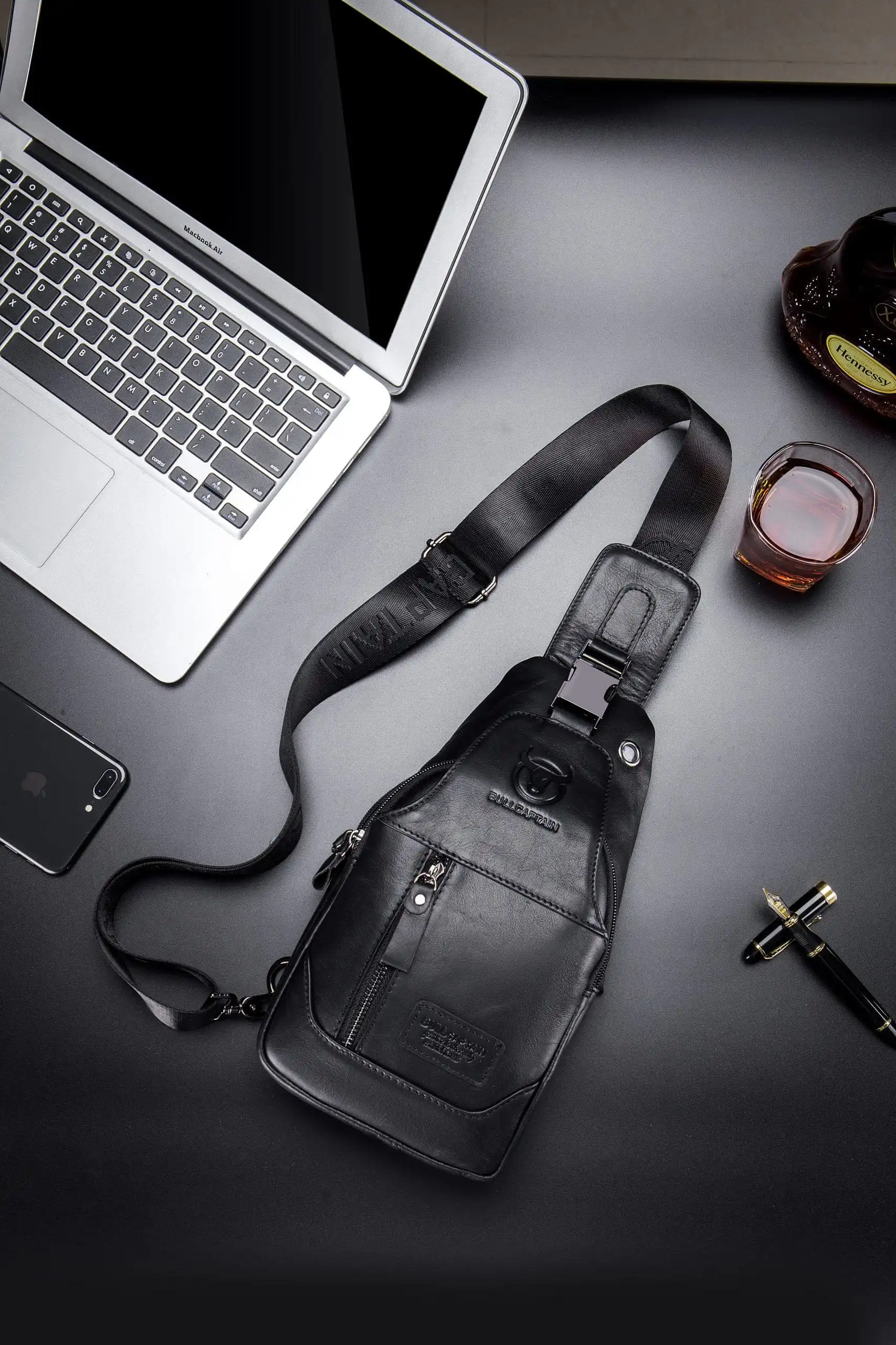 Δερμάτινο τσαντάκι body Bull Captain XB 095 μαύρο