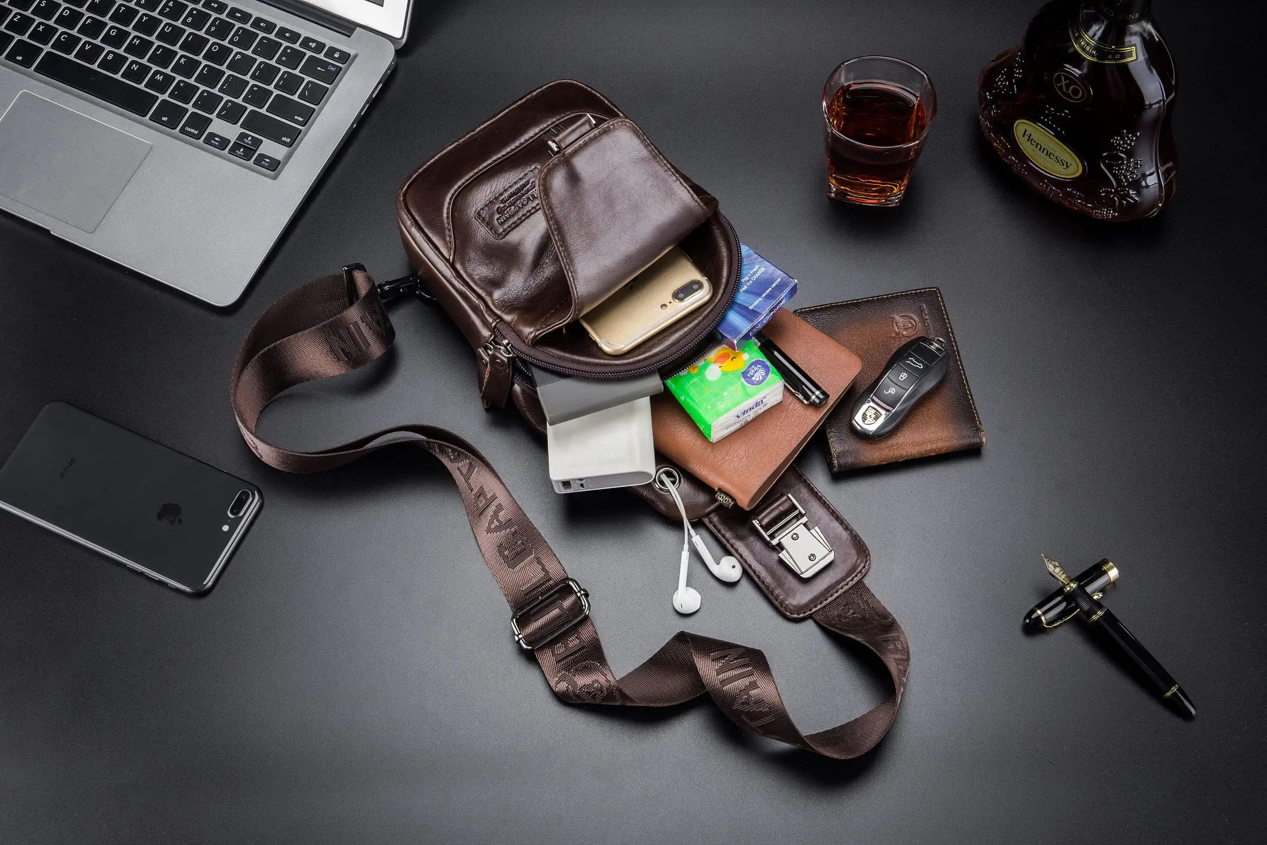 Δερμάτινο τσαντάκι body Bull Captain XB 095 σκούρο καφέ