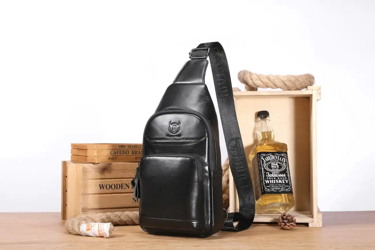 Δερμάτινο τσαντάκι body Bull Captain XB097 μαύρο Δερμάτινο τσαντάκι body Bull Captain XB097 μαύρο