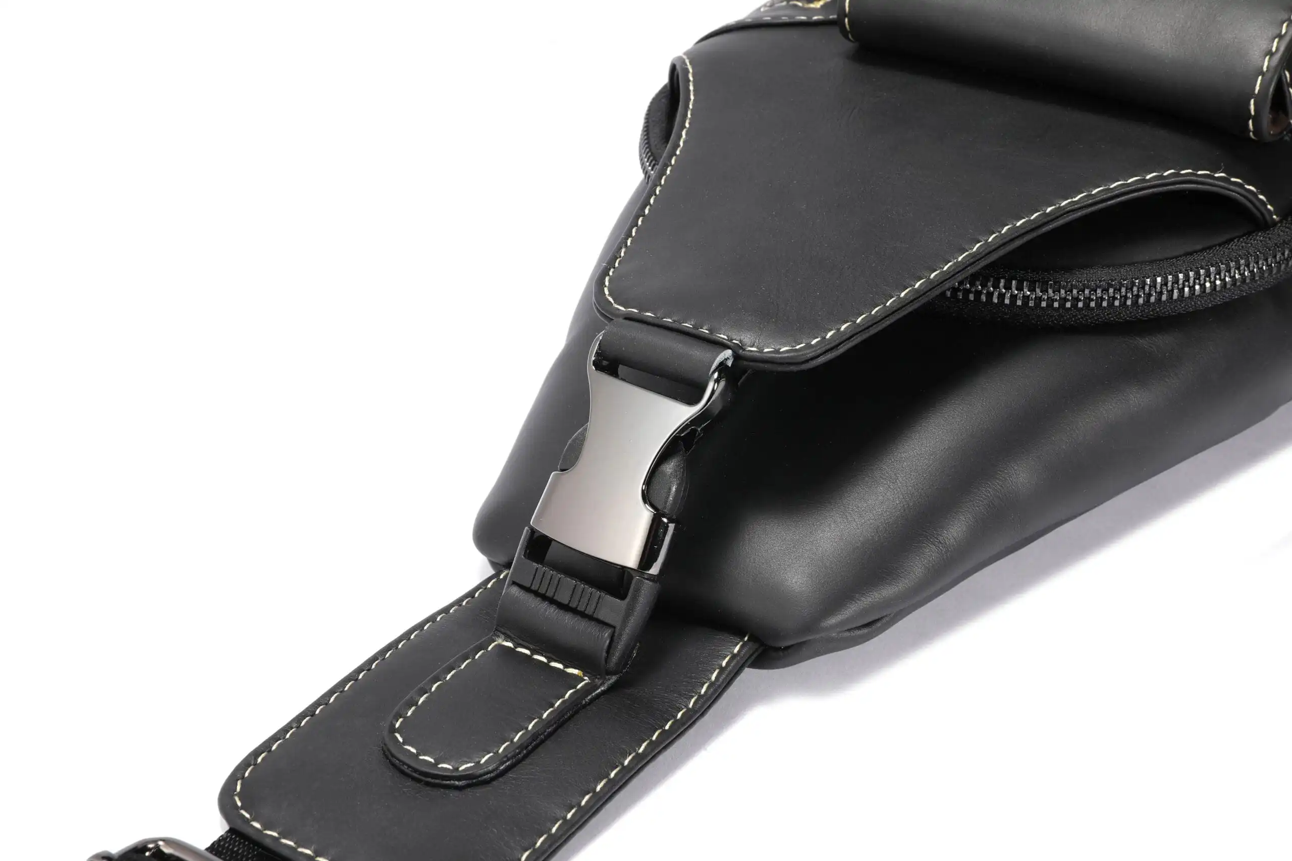 Δερμάτινο τσαντάκι body Bull Captain XB 128 μαύρο