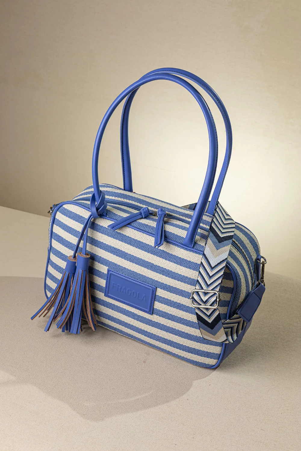 Μακρόστενη τσάντα ώμου και χιαστί από καραβόπανο