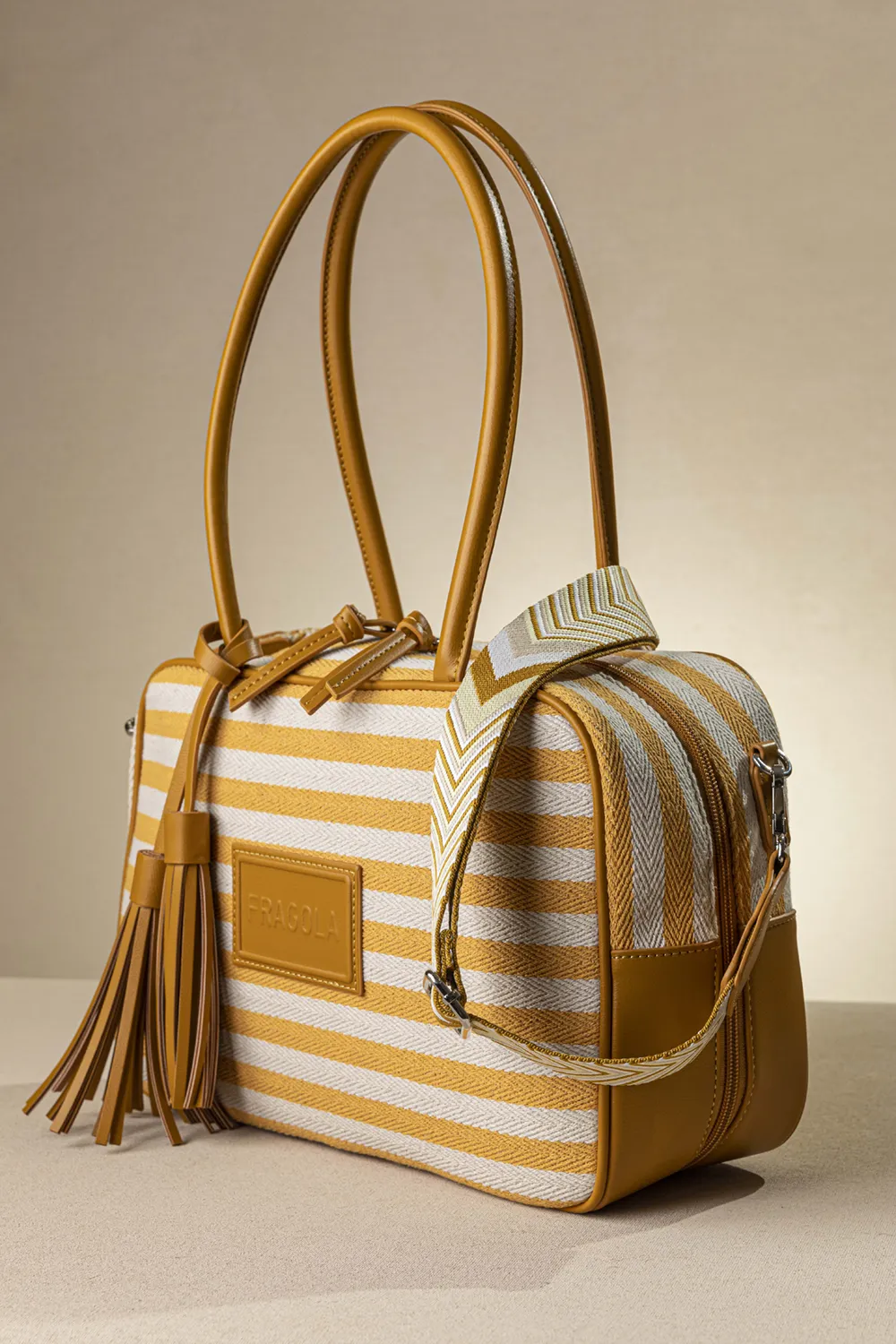 Μακρόστενη τσάντα ώμου και χιαστί από καραβόπανο