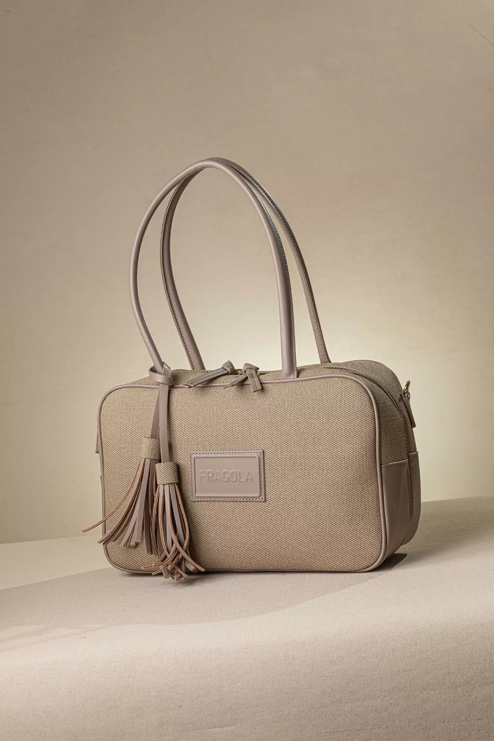 Μακρόστενη τσάντα ώμου και χιαστί