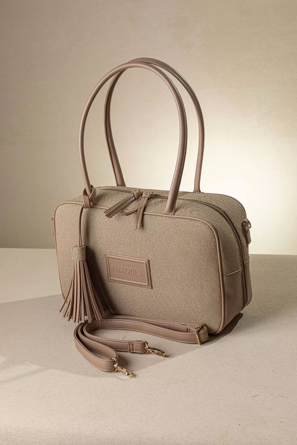 Μακρόστενη τσάντα ώμου και χιαστί