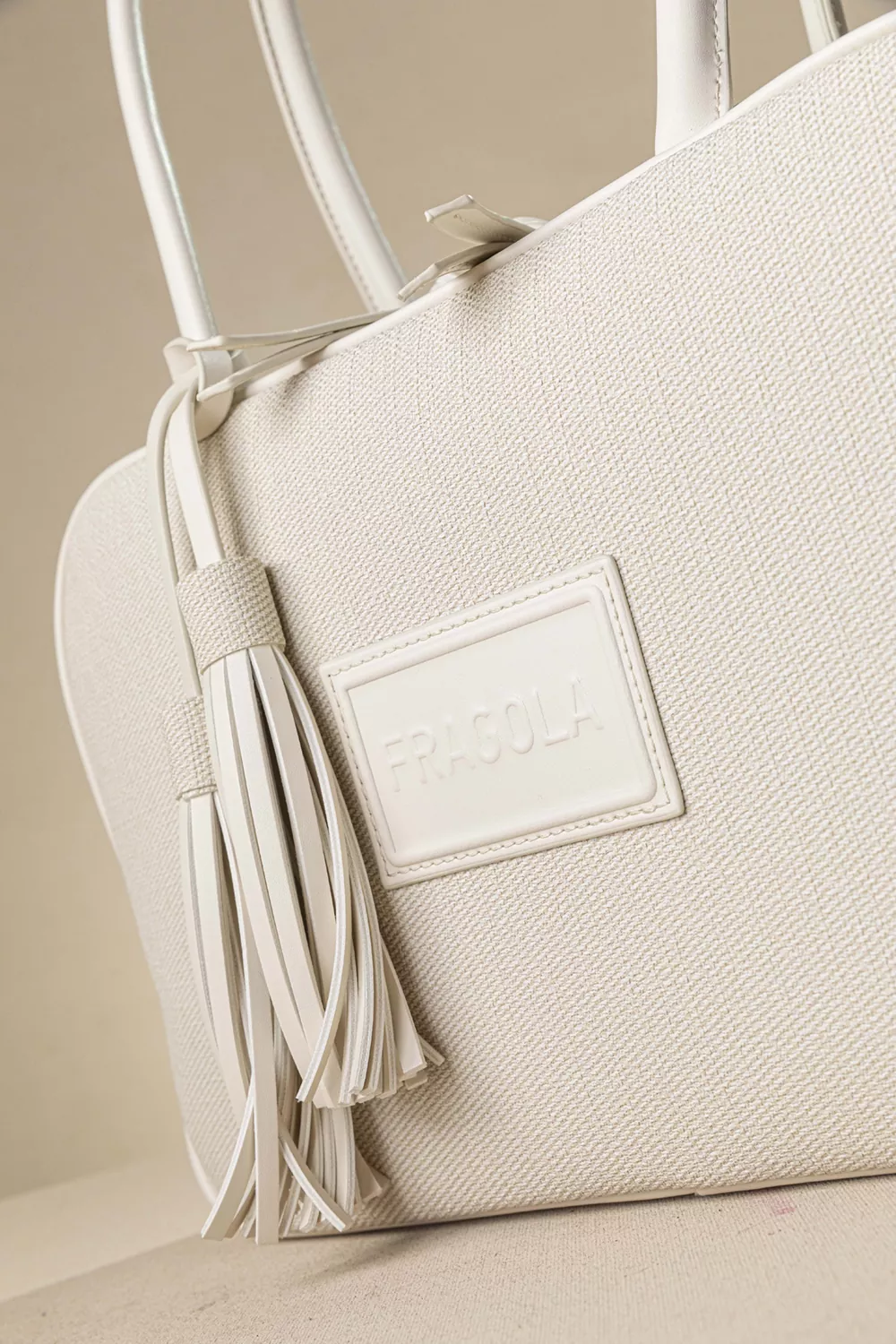 Μακρόστενη τσάντα ώμου και χιαστί