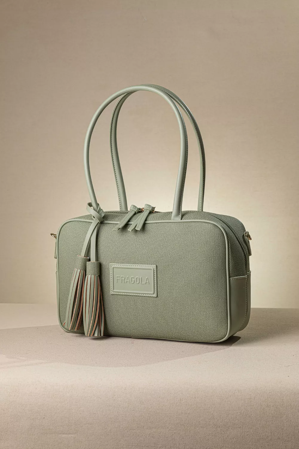 Μακρόστενη τσάντα ώμου και χιαστί