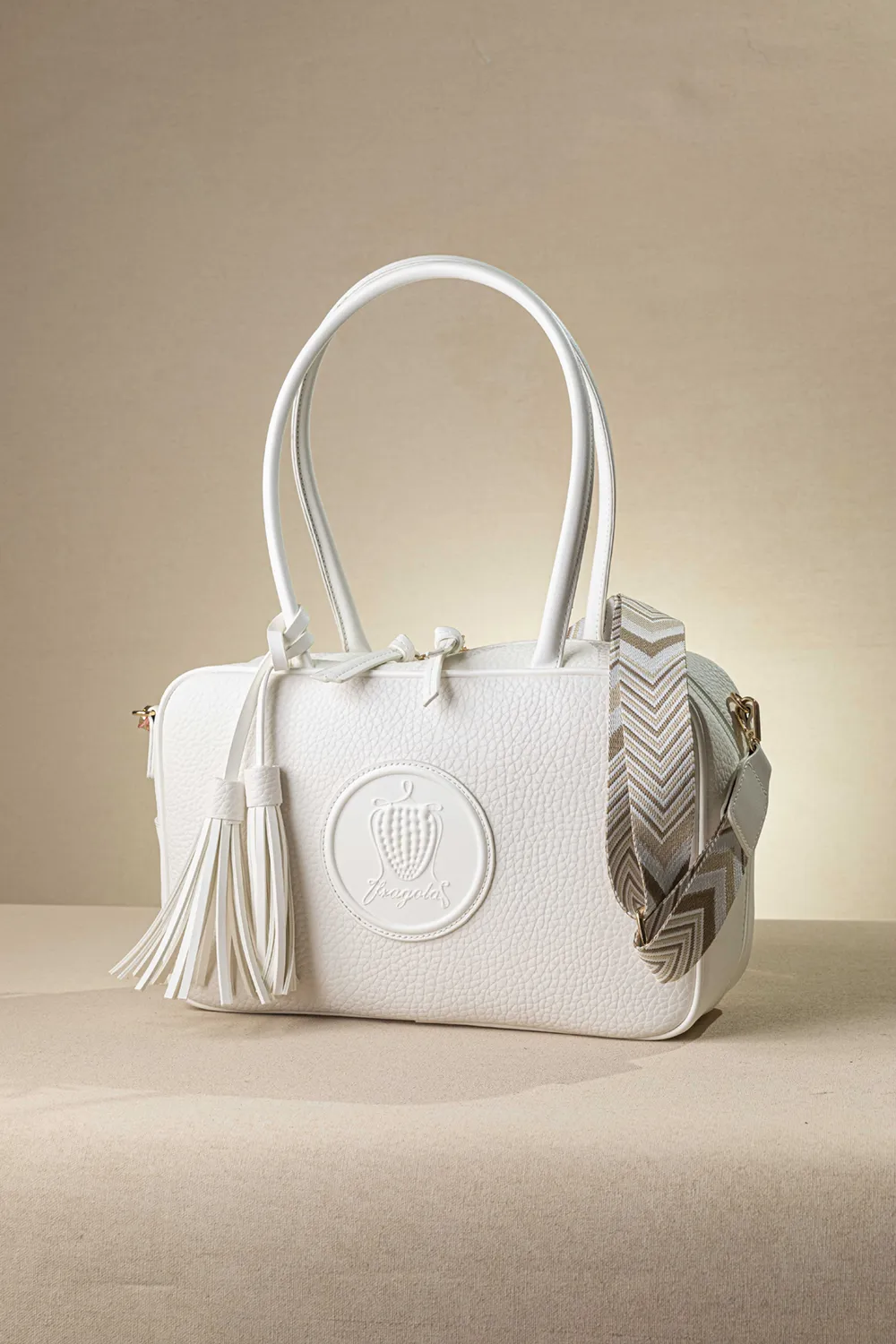 Μακρόστενη τσάντα ώμου και χιαστί με casual logo