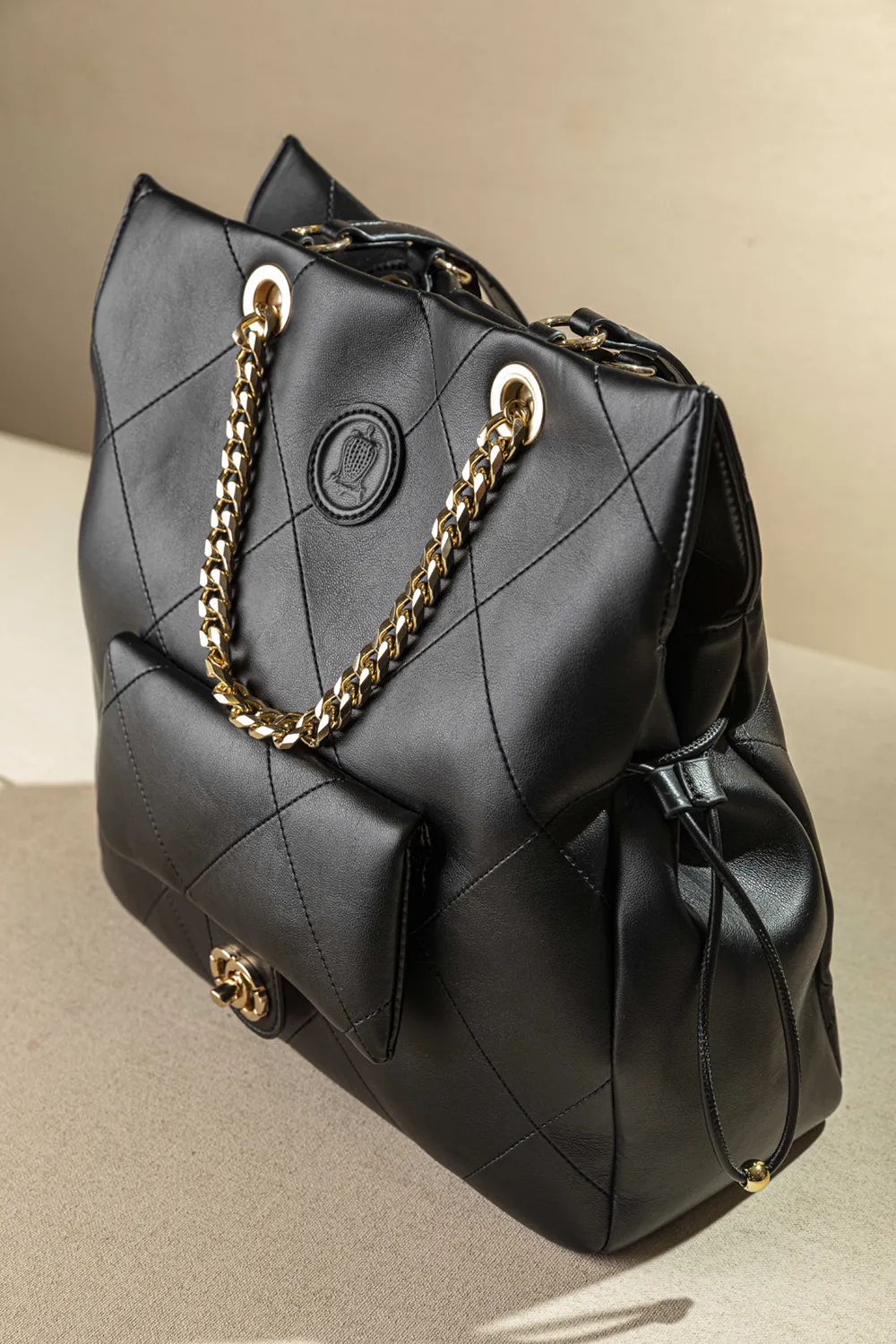 Ελαφριά τσάντα ώμου με διπλό κράτημα