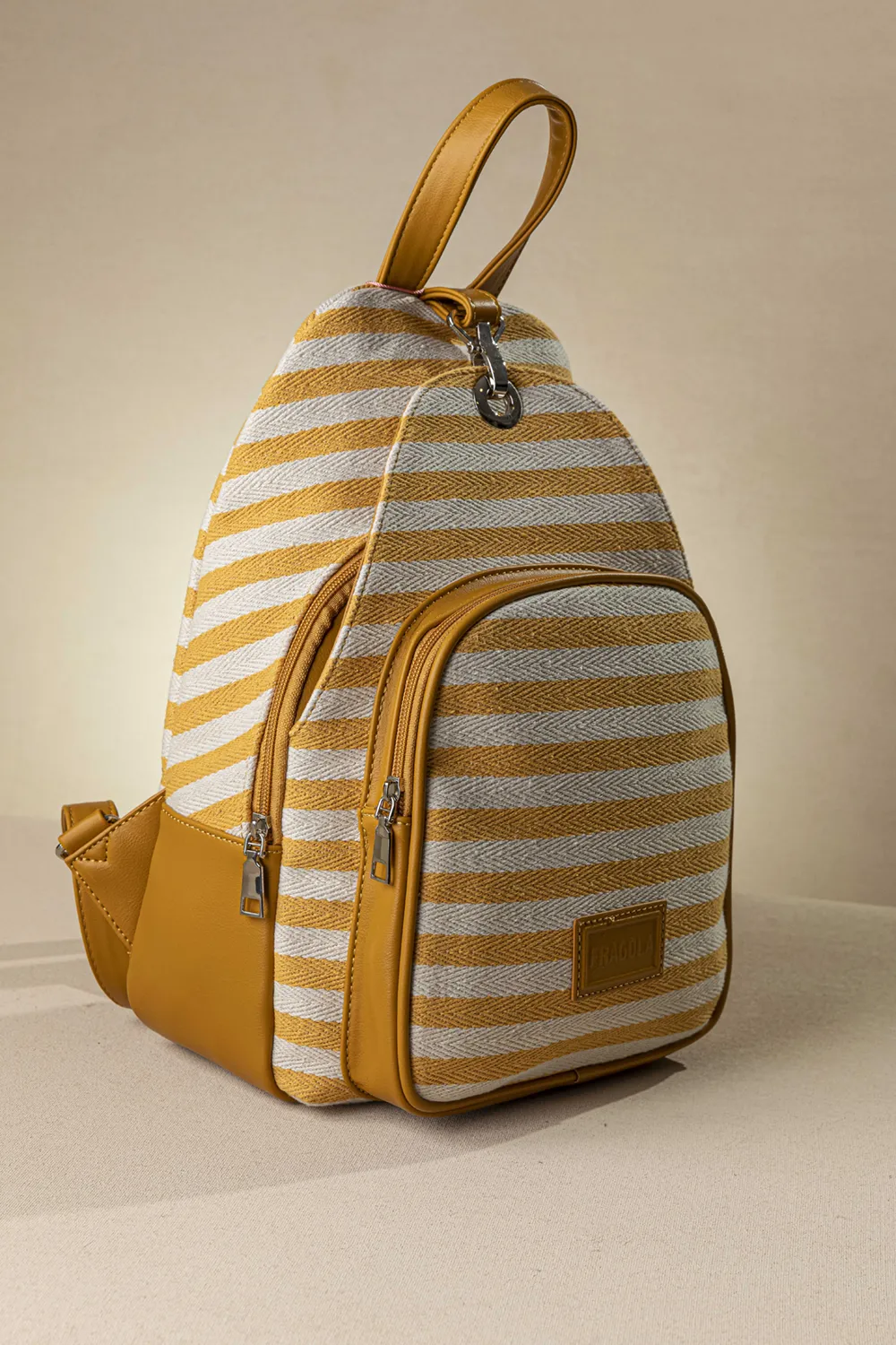 Backpack από καραβόπανο με πολλές θήκες