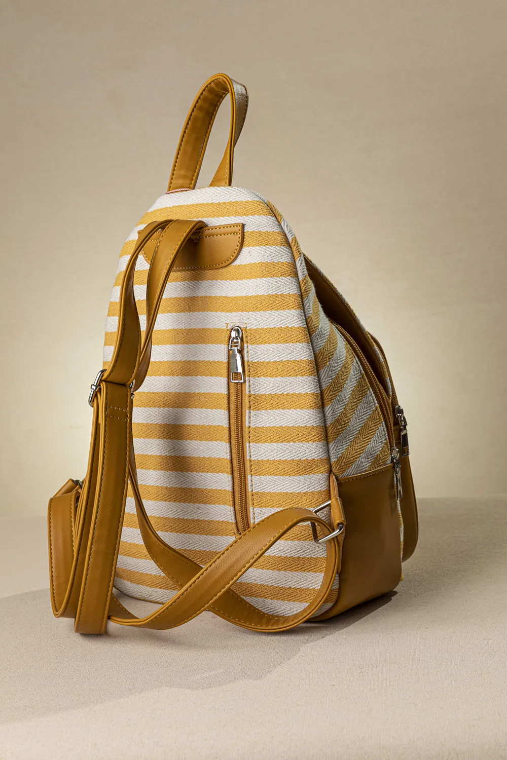 Backpack από καραβόπανο με πολλές θήκες