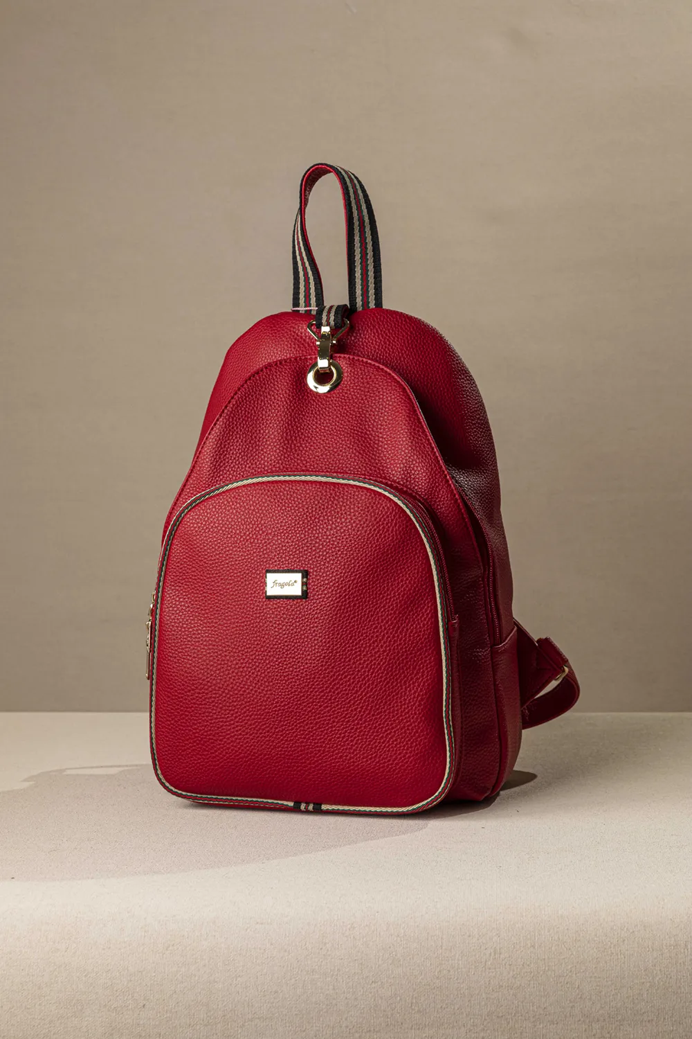 Backpack με πολλές θήκες και casual logo Backpack με πολλές θήκες και casual logo