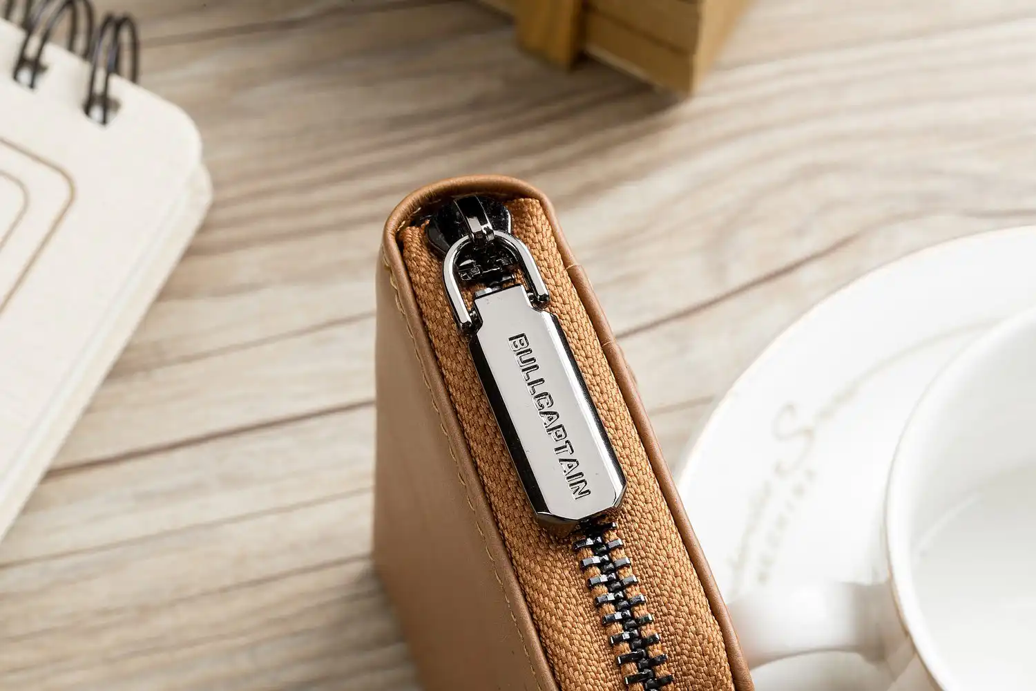 Δερμάτινο πορτοφόλι καρτοθήκη Bull Captain KB05 καφέ ανοιχτό