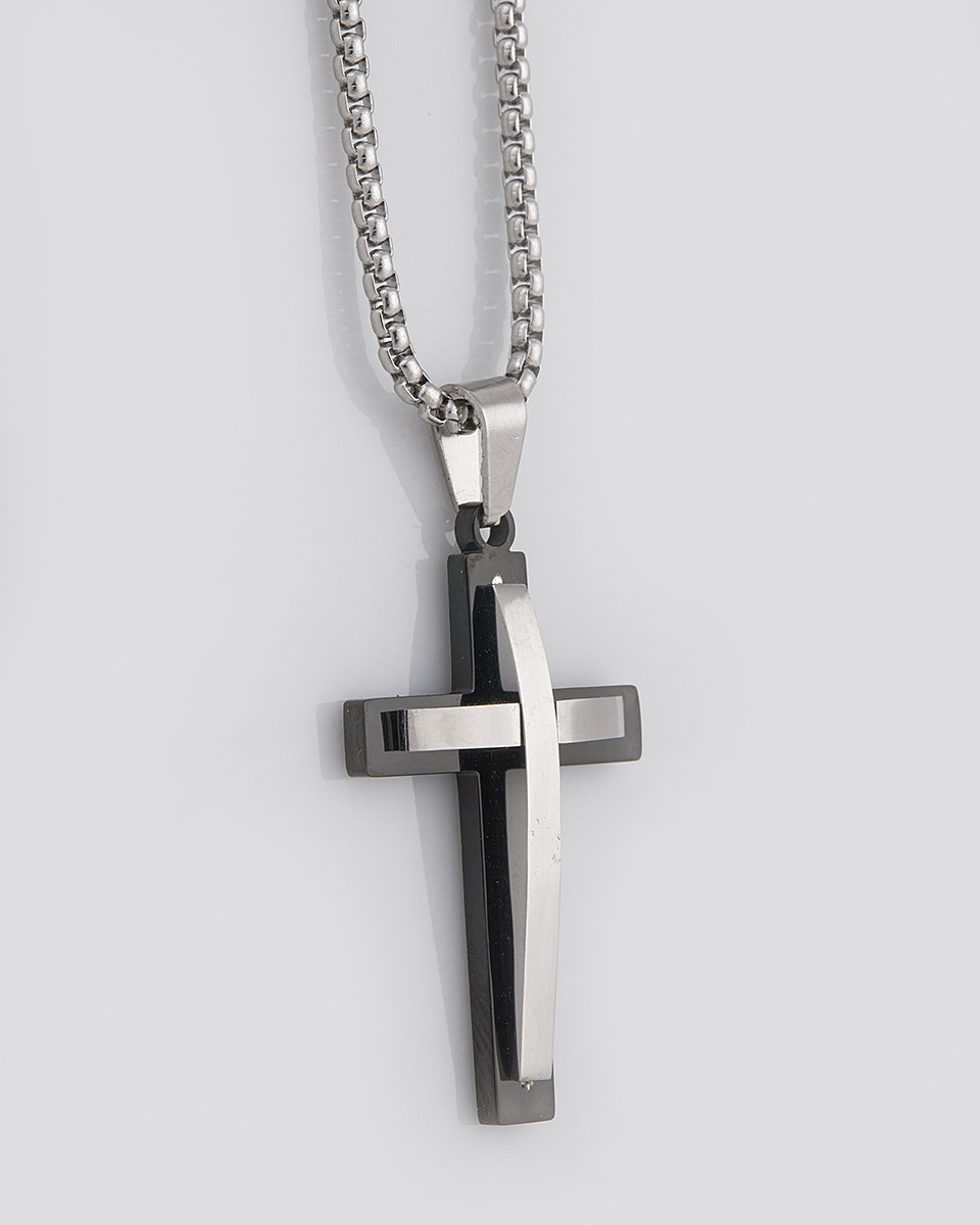 Sequoia Κολιέ σταυρός ανδρικός από ανοξείδωτο ατσάλι SE-K047-BK Sequoia Κολιέ σταυρός ανδρικός από ανοξείδωτο ατσάλι SE-K047-BK