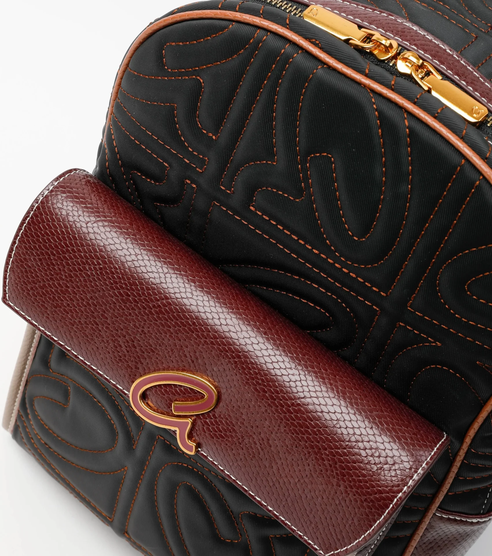 Axel Σακίδιο με ανάγλυφο μονόγραμμα Reese 1023-0469 Μαύρο Axel Σακίδιο με ανάγλυφο μονόγραμμα Reese 1023-0469 Μαύρο