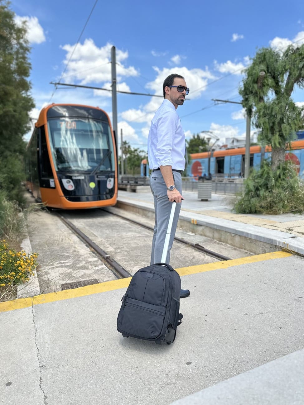 Σακίδιο πλάτης Τροχήλατο  45L Laptop 17,3” Matein 1240 μαύρο