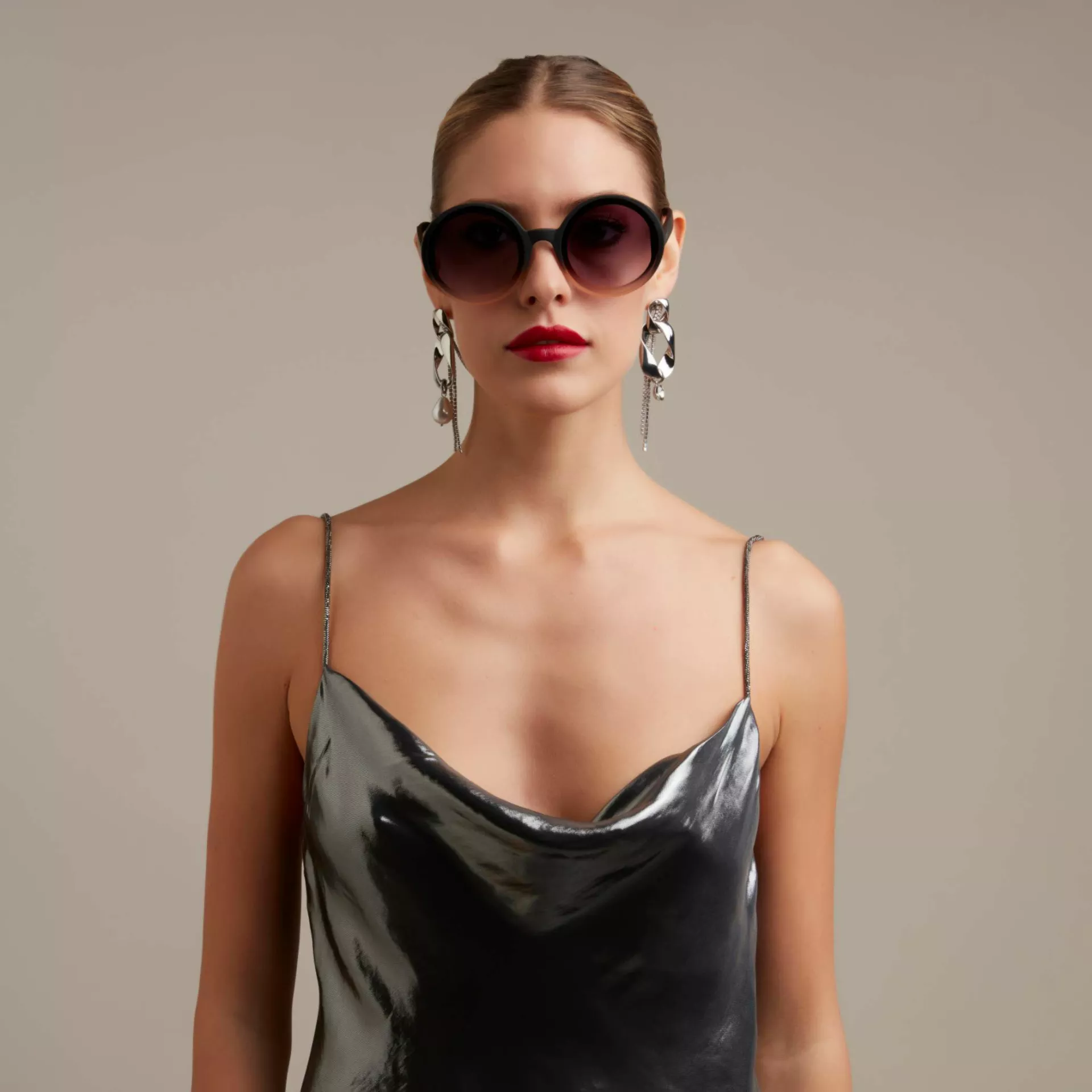 Okkia γυαλιά ηλίου Monica Round - Black