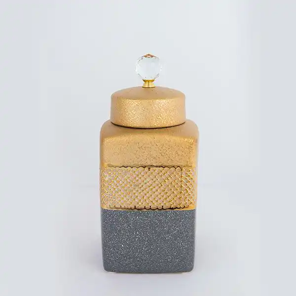 ΒΑΖO ΜΕ ΚΑΠΑΚΙ ΚΕΡΑΜΙΚΟ ΓΚΡΙ – ΧΡΥΣΟ 14.5×14.5x30cm